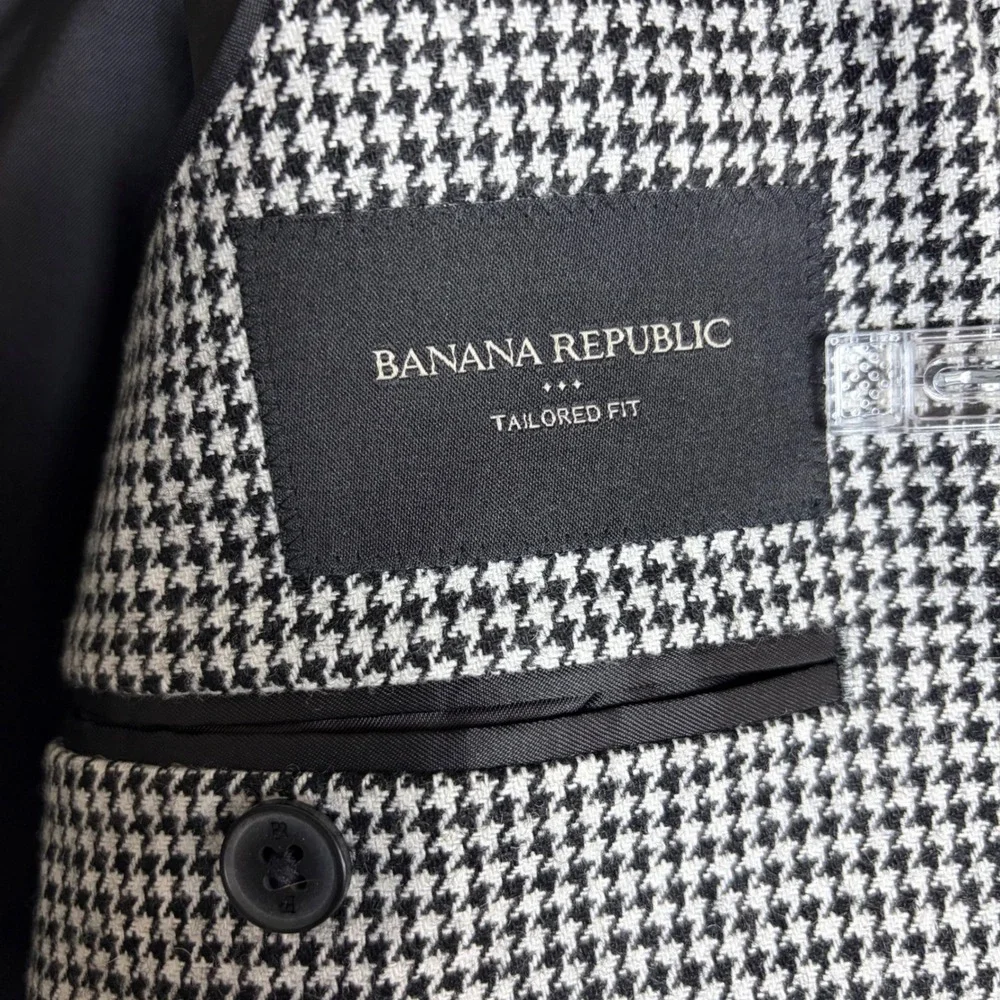 Banana Republic Mens 38S Tailored Fit Houndstooth Wool Blend Blazer Black White